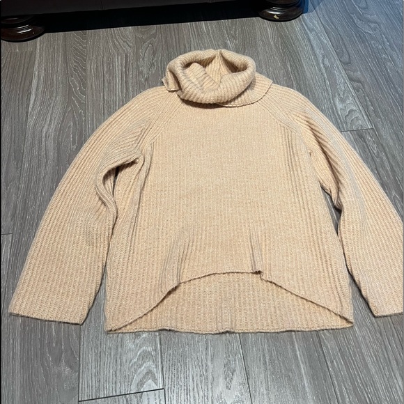 J Crew / Point Sur Pink Turtleneck - Picture 2 of 6